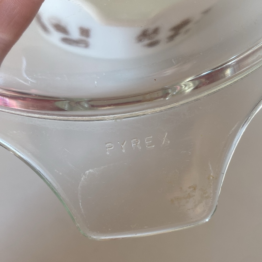 Pyrex Early American 1.5 quart Casserole Dish with Lid - Picture 7 of 11